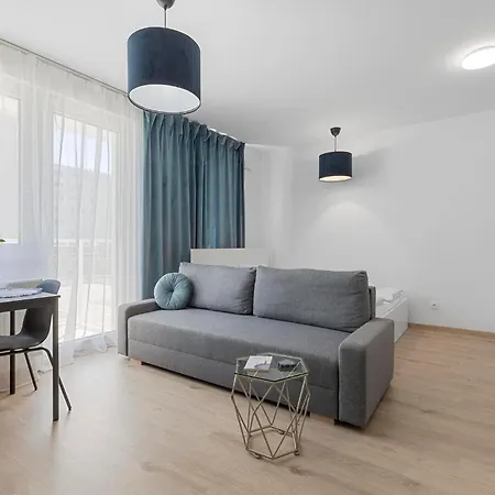 Blue Moon With Free Parking Apartment Bratislava